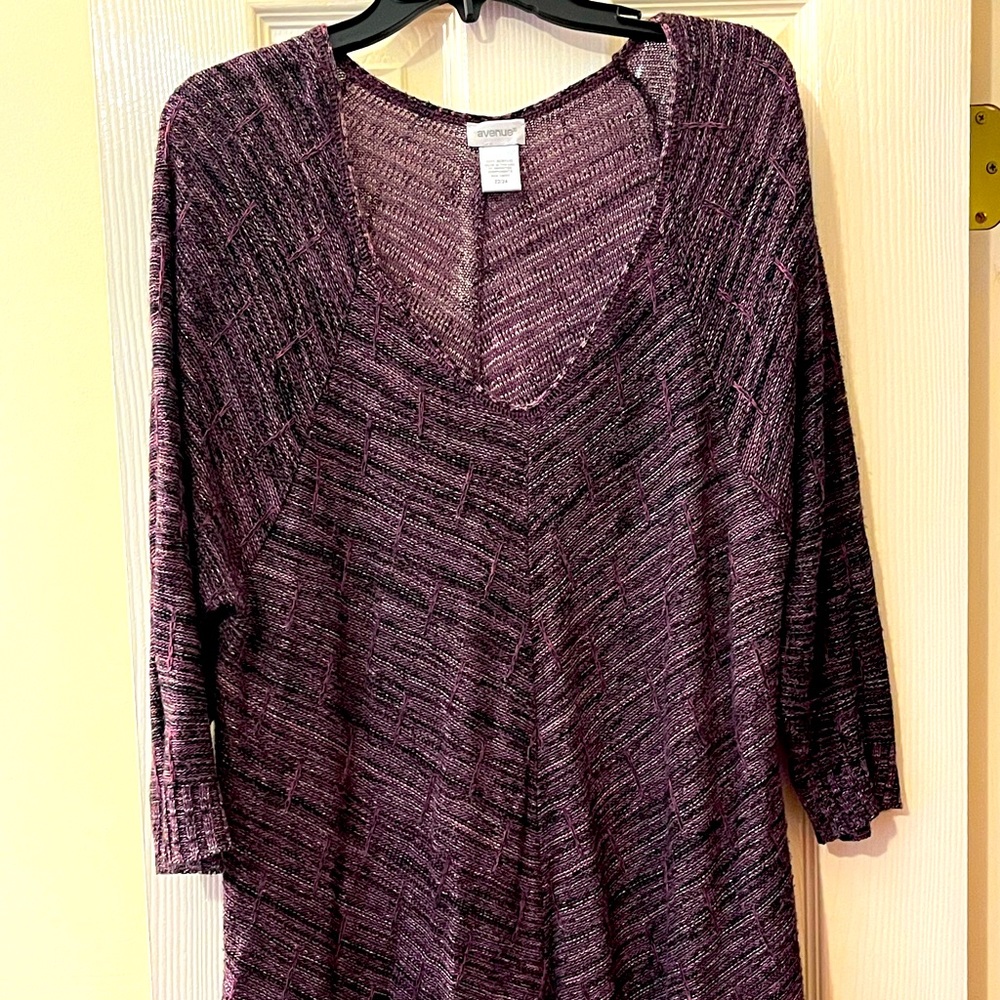 AVENUE Black and purple swing tunic sweater